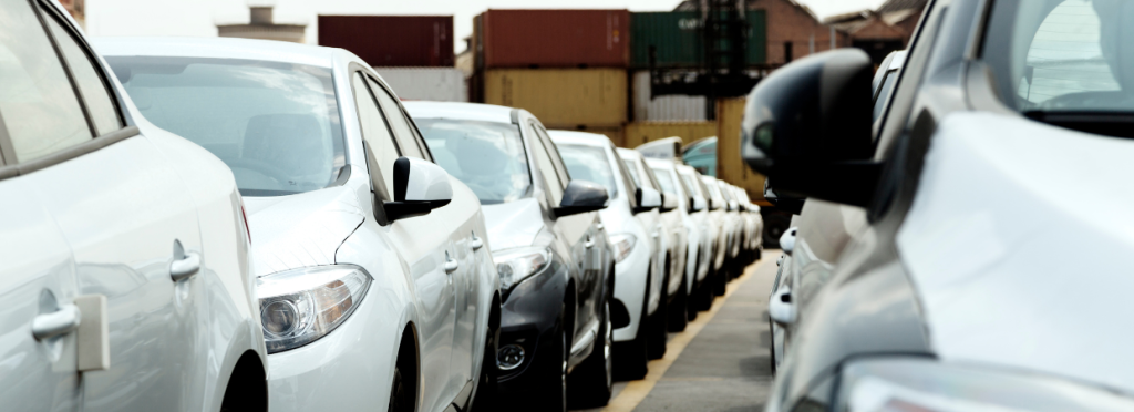 Logística no Transporte de Veículos Emplacados em close